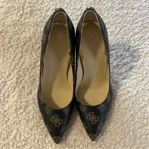 Guess High-Stiletto Fashion Pumps, size 5.5 + NEW - Picture 7 of 10